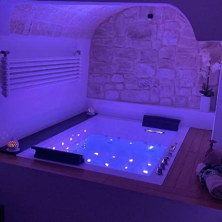 Handy Suite Idromassaggio Бриндизи Экстерьер фото