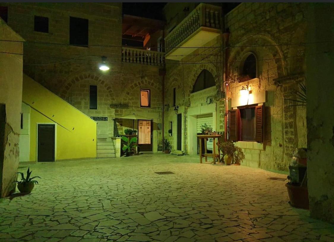 Handy Suite Idromassaggio Бриндизи Экстерьер фото
