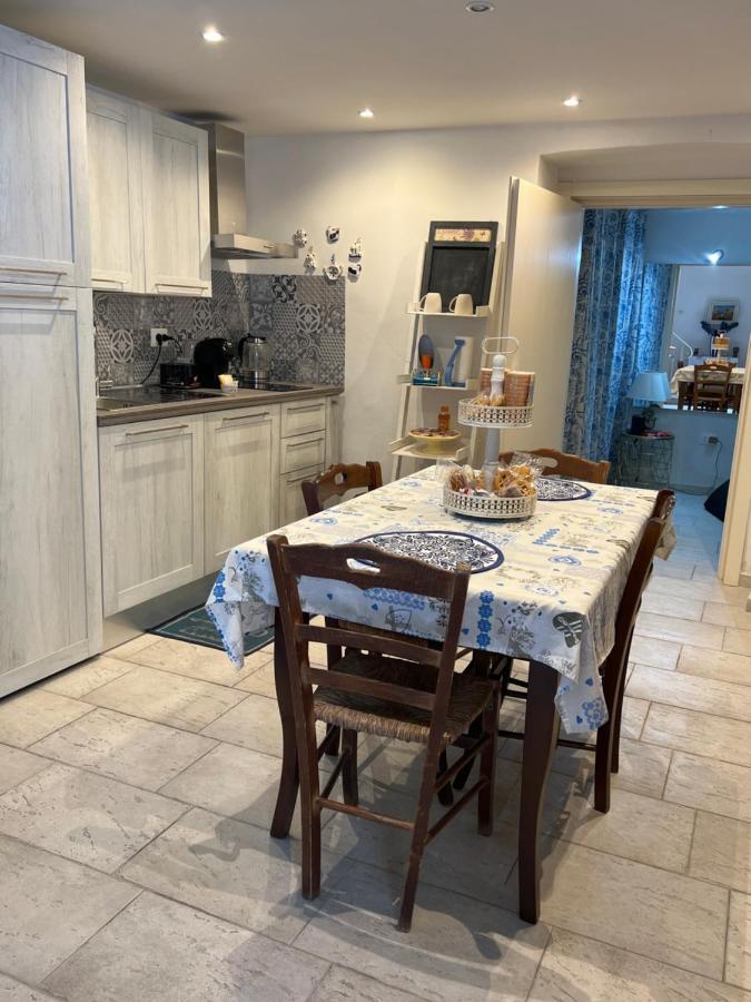 Handy Suite Idromassaggio Бриндизи Экстерьер фото