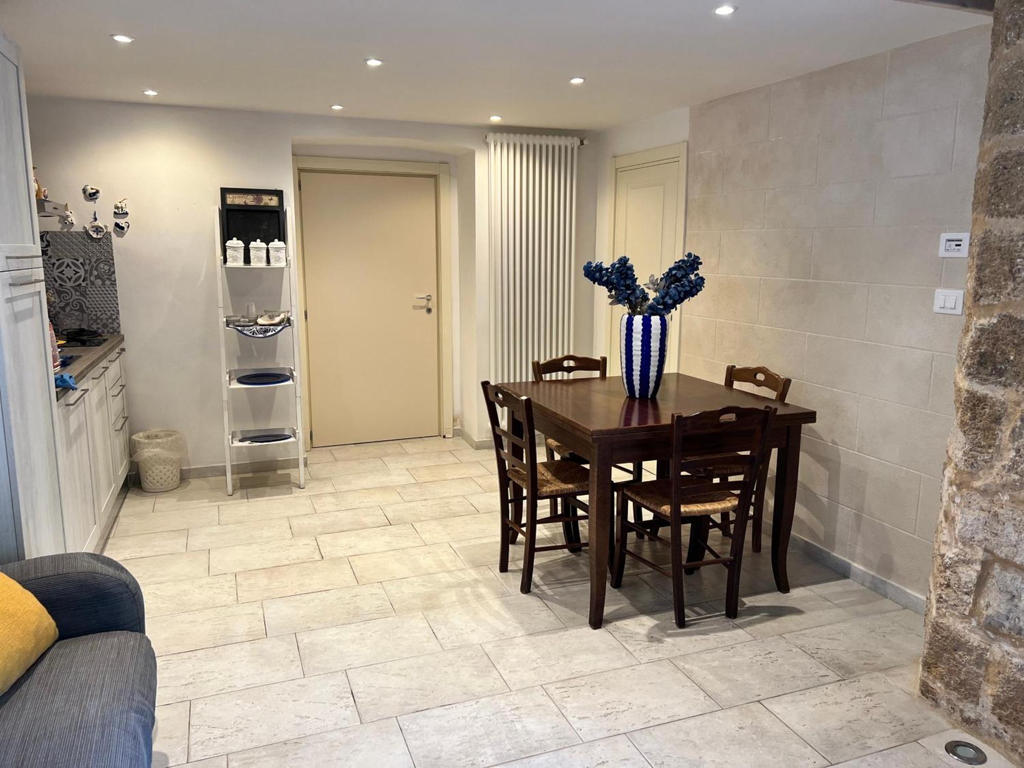 Handy Suite Idromassaggio Бриндизи Экстерьер фото